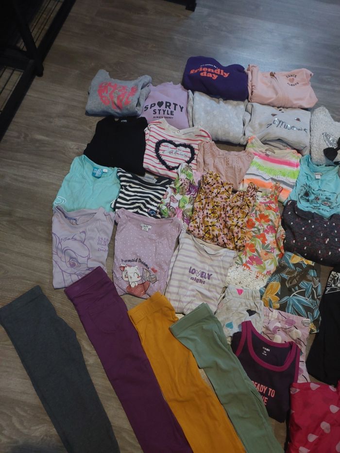 Lot vetements fille 3 ans - photo numéro 2