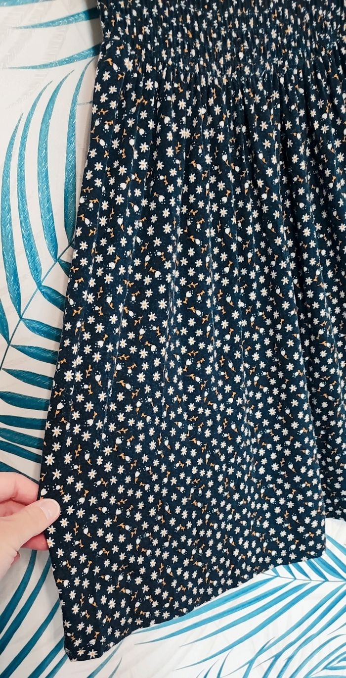 🌸 Robe smockée imprimée fleurs - Marine - Kiabi - 10 ans 🌸 - photo numéro 6