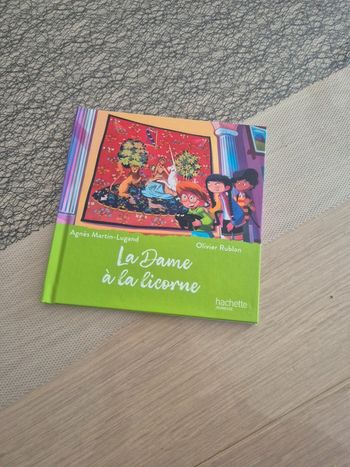 Livre mcdo "le musée magique" la dame à la licorne neuf