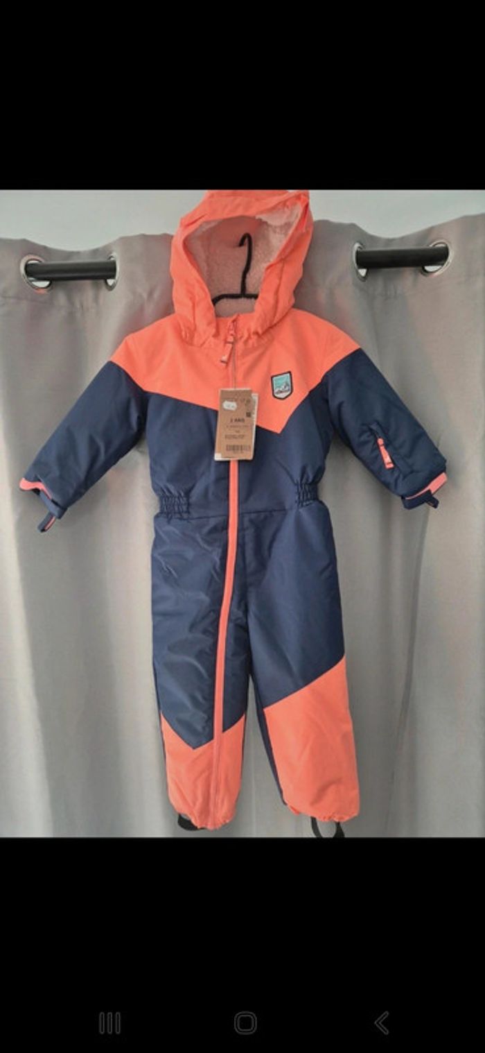 Combinaison de ski enfant NEUVE 2ans