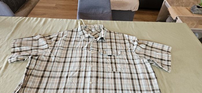 Chemise manches courtes