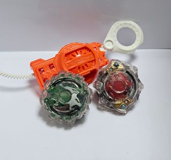 Lot Toupies Beyblade Burst