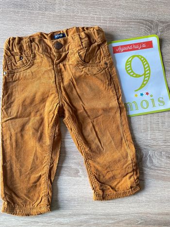 Pantalon velours t.9m