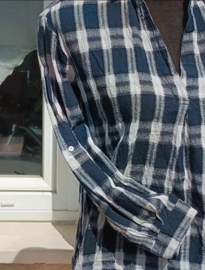 Chemise noire et blanche - photo numéro 3