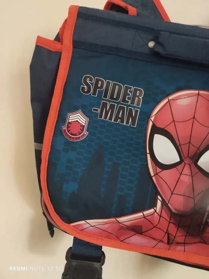 Cartable Spiderman - photo numéro 2