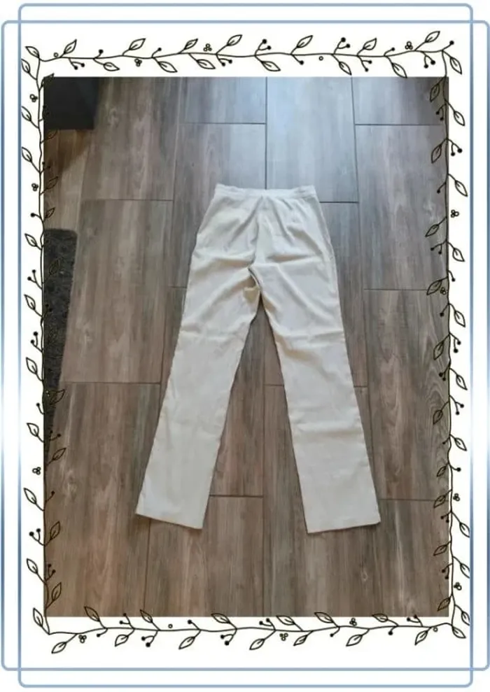 Pantalon rayé beige clair "Pecca girls", taille 40, très bon état - photo numéro 4