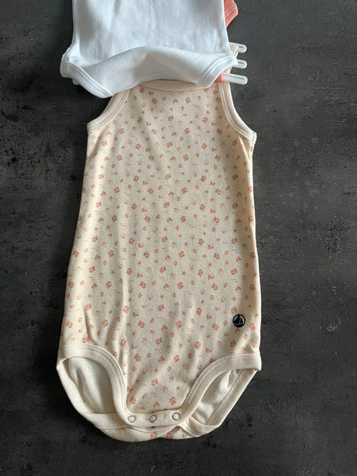 Lot de 3 bodies petit bateau fille (9 mois) - photo numéro 3