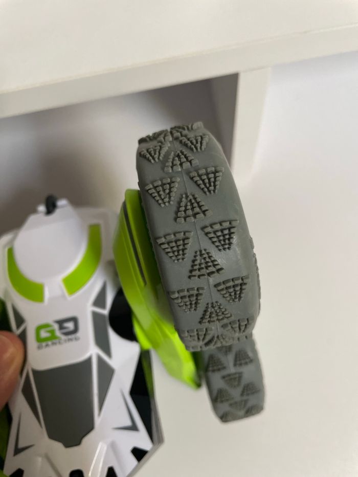 Voiture télécommandée - photo numéro 3