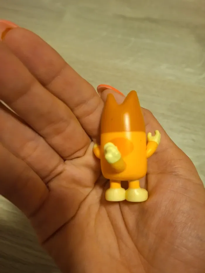 Figurine personnage bingo de bluey - photo numéro 2