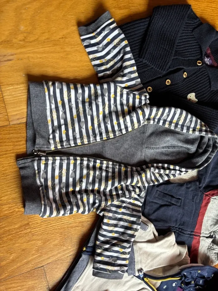 lot de gilet pull - photo numéro 2