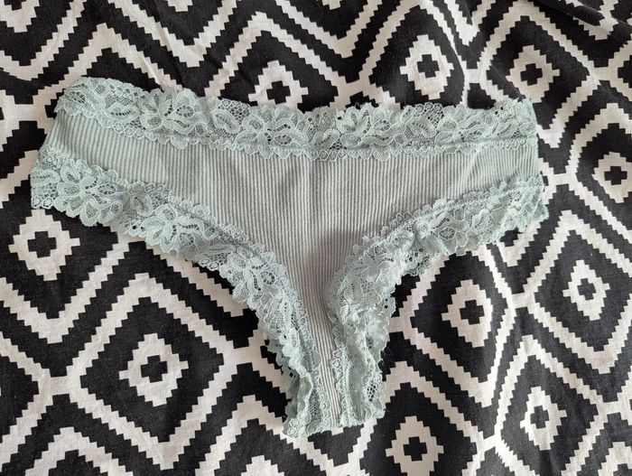 Tanga femme 👏