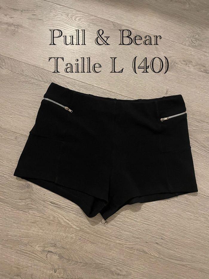 Short noir Pull & Bear - Taille L (40) - Fermetures éclair