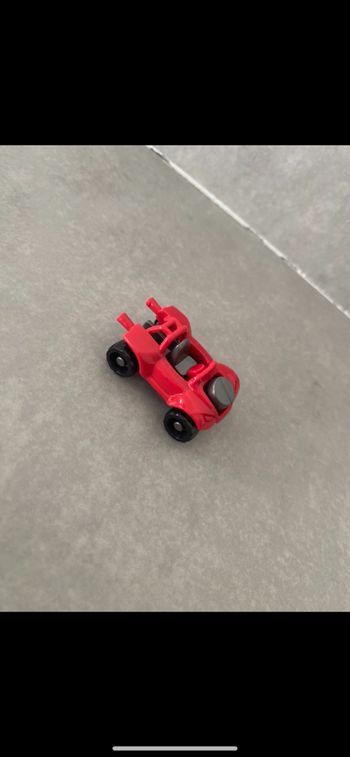 Jouet figurine voiture