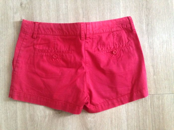 Short rouge - photo numéro 2