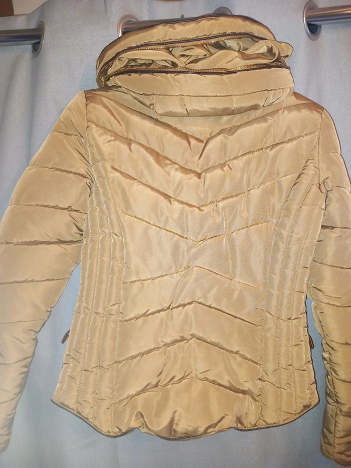 Doudoune femme marron camel zara S 36 - photo numéro 2