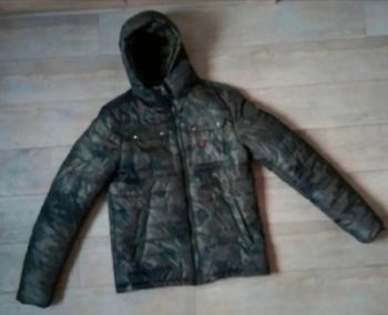 Parkas à capuche