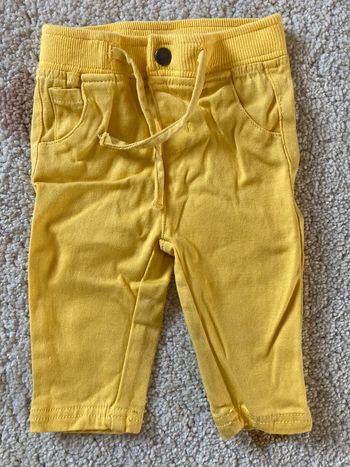 Pantalon neuf 6 mois