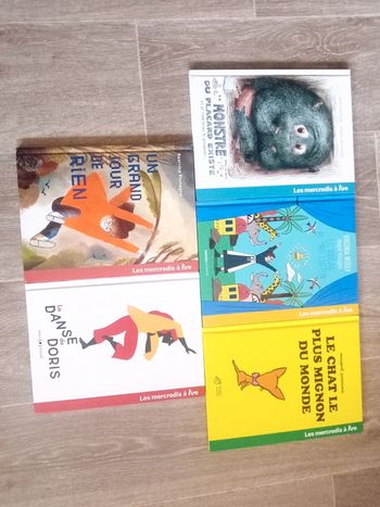 5 livres collection Les Mercredis à Lire