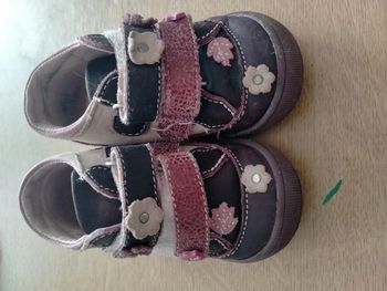 Chaussures taille 18