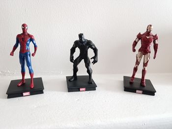 Figurine spider man, Iron Man, Black panther, Deadpool