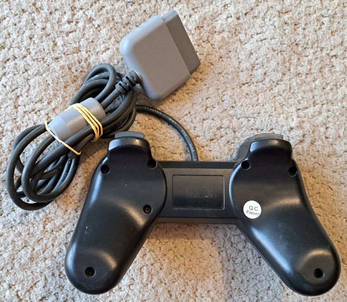 🎮 Manette Bigben noire Sony PlayStation 1 PS1 - photo numéro 2