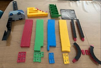 Lot de 359 dominos express avec accessoires