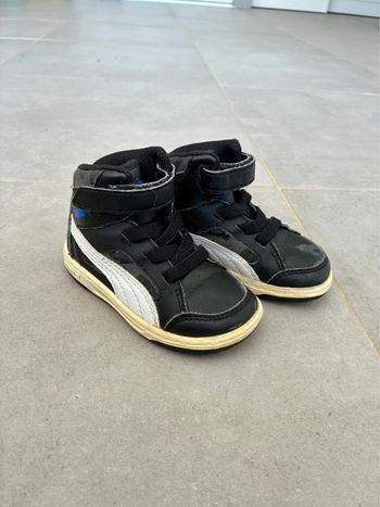 Baskets puma pointure 21