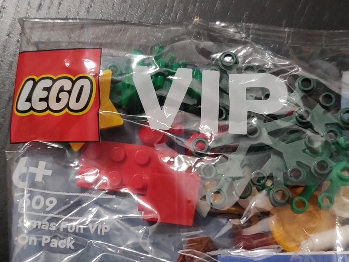 Sachet Lego VIP Noël - vrai Lego - photo numéro 2
