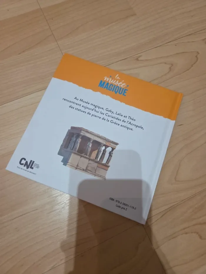 Livre macdo2025 les cariatides de l'acropole - photo numéro 2