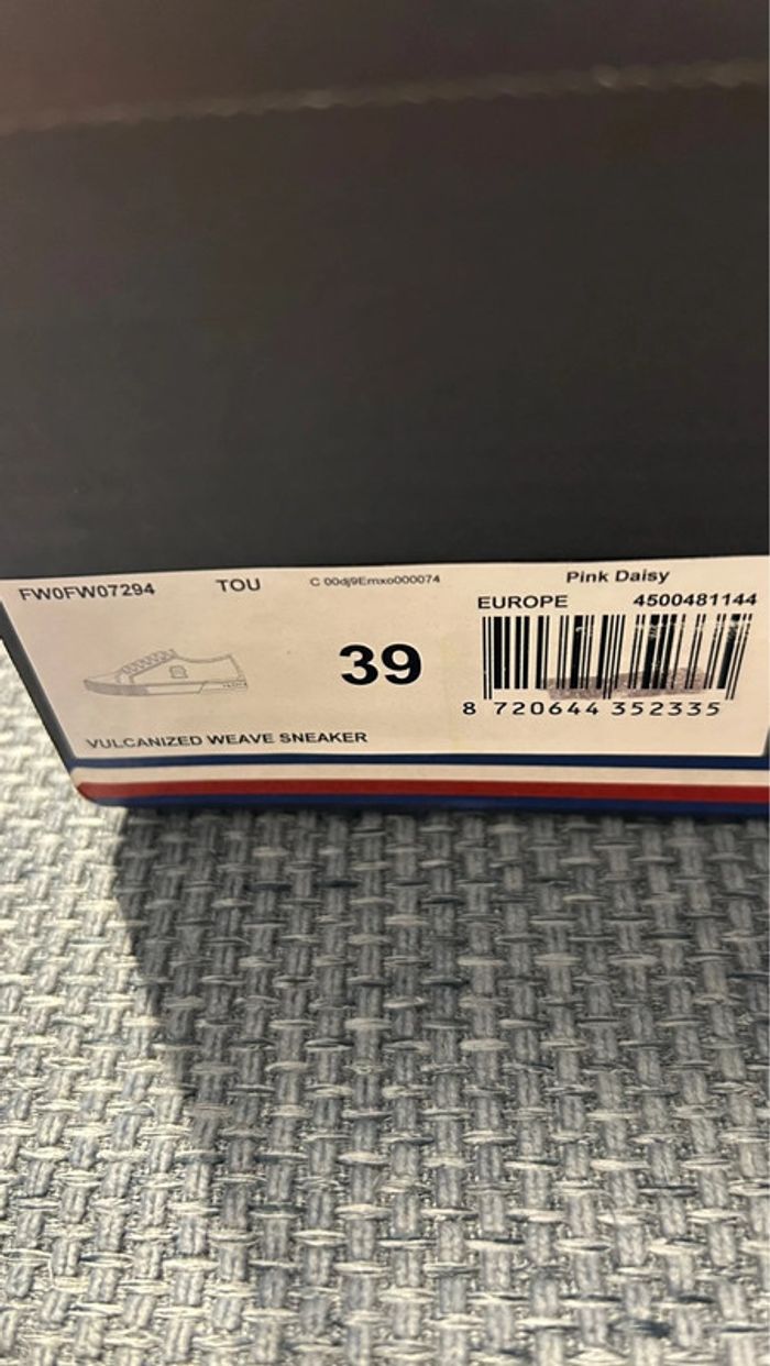 Sneakers - baskets Tommy Hilfiger neufs taille 39 - photo numéro 18