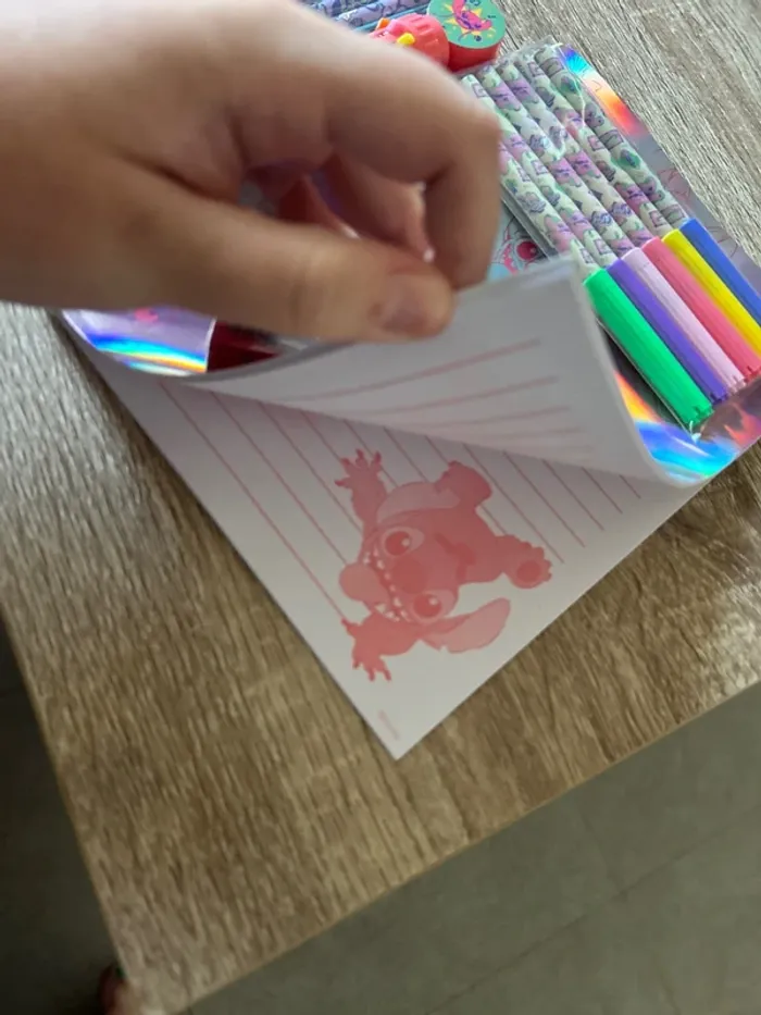 Lot fournitures scolaire stitch - photo numéro 3