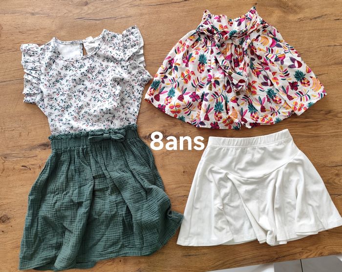 Lot 8 ans fille jupes