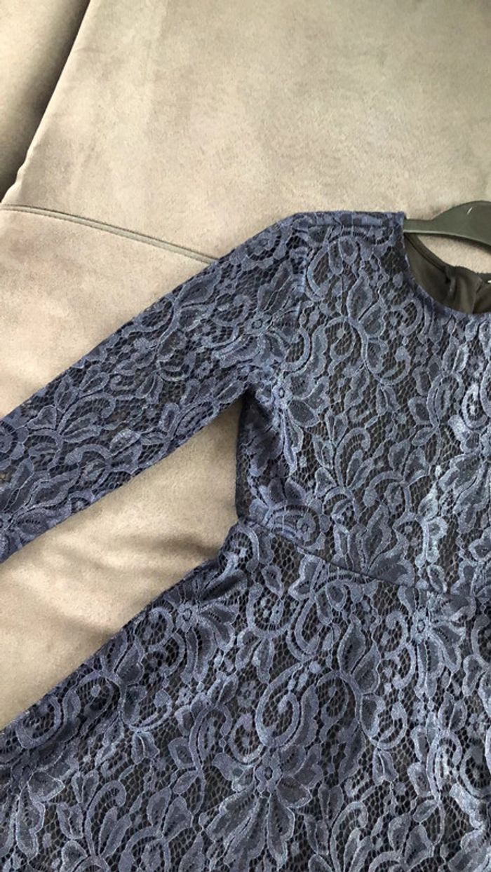 Robe dentelle - photo numéro 2