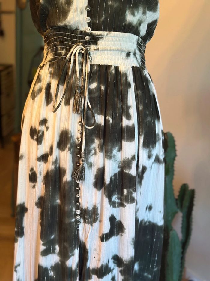 Robe longue kaki et blanche dos nu - Goa Paris - Taille S - photo numéro 3