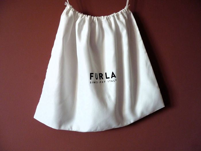 Sac furla pochon femme pochette protection accessoire neuf