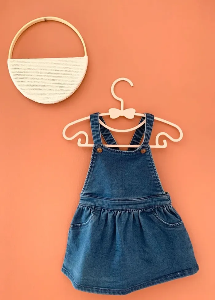 👗 Robe salopette en jean – Extenso – 9 mois (74 cm)