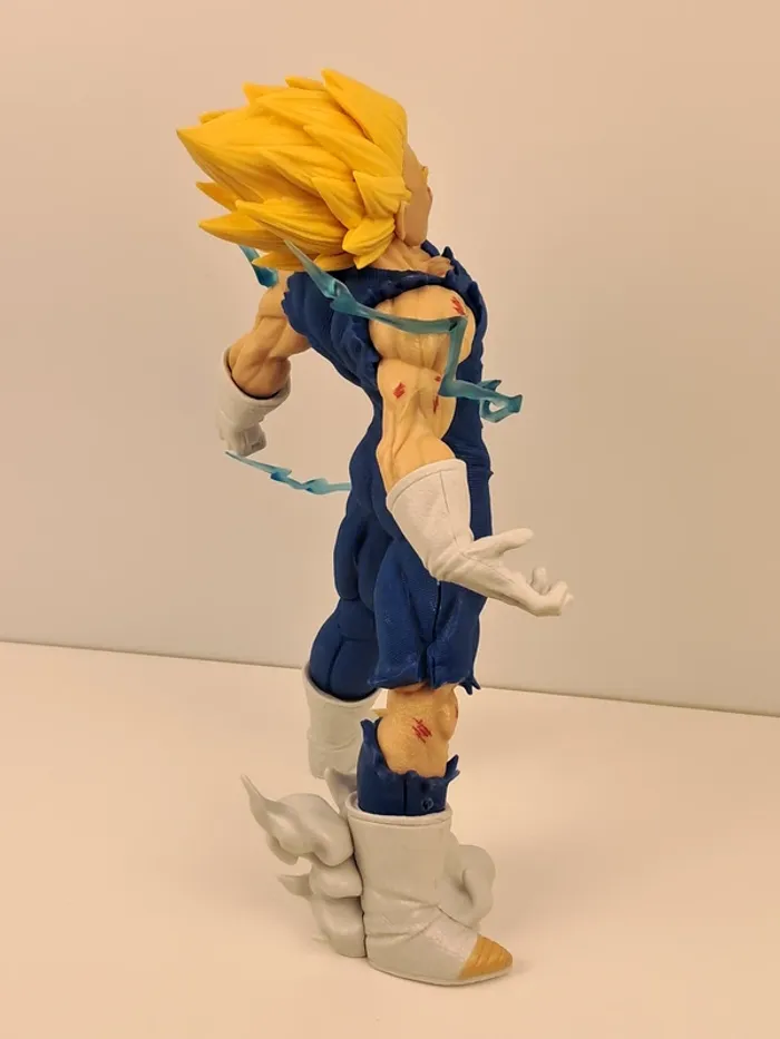 Figurine Dragon Ball Z - Vegeta enragé Super Saiyan - photo numéro 8