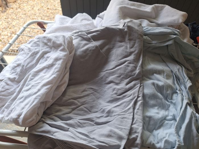 Lot vêtements jouet - photo numéro 3