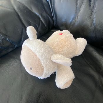 DOUDOU PLAT BOUILLOTTE MOUTON DODIE BEIGE CŒUR ROUGE  20 CM