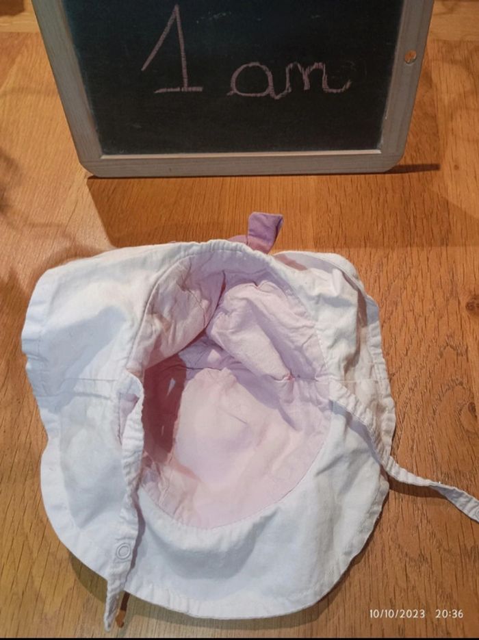 Chapeau taille 9-12 mois en très bon état - photo numéro 2