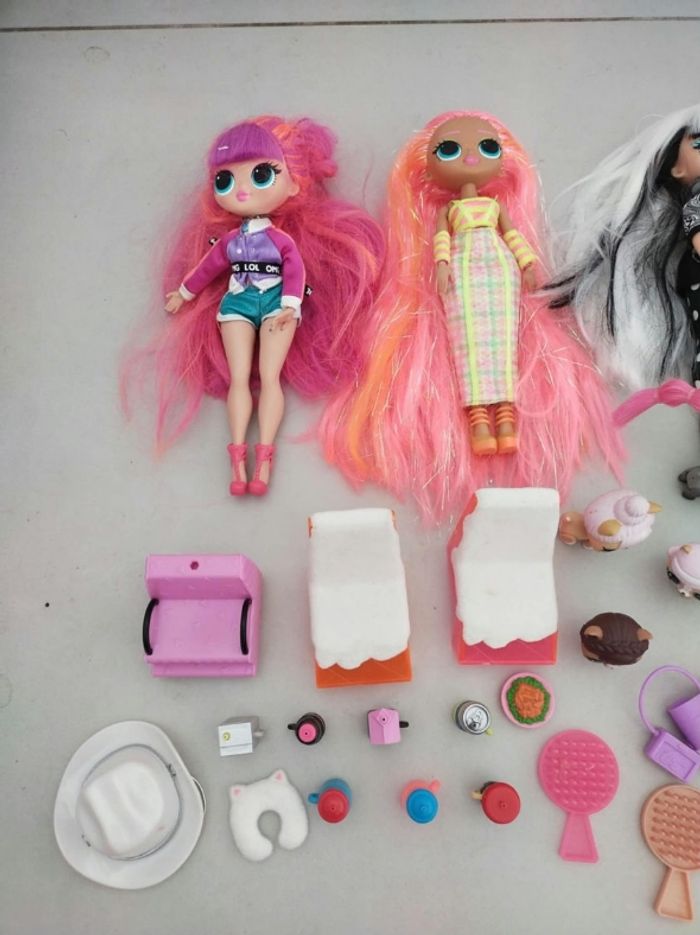 Lot poupées LOL OMG et accessoires - photo numéro 4