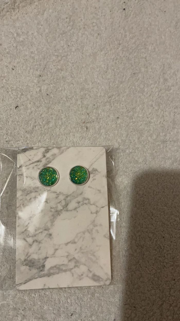 Boucles d’oreilles blanche verte en acier inoxydable - photo numéro 2