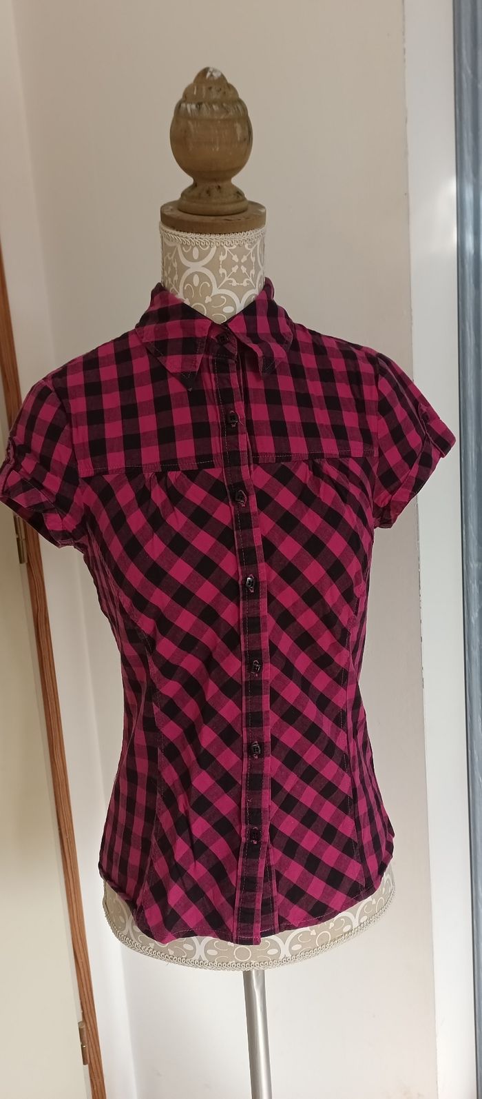 Chemisier à carreaux rose fushia et noir à manches - photo numéro 3