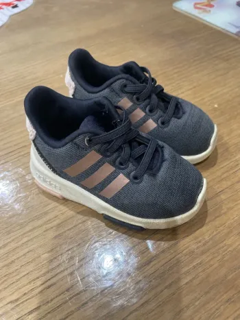 Chaussures adidas