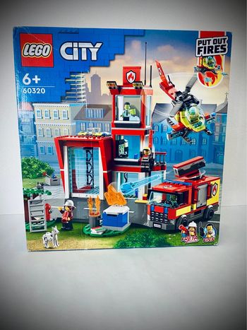 LEGO City 60320 - La Caserne des Pompiers - Neuf et Scellé