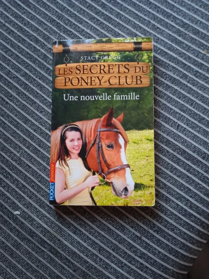 Les Secrets du Poney-Club une nouvelle famille