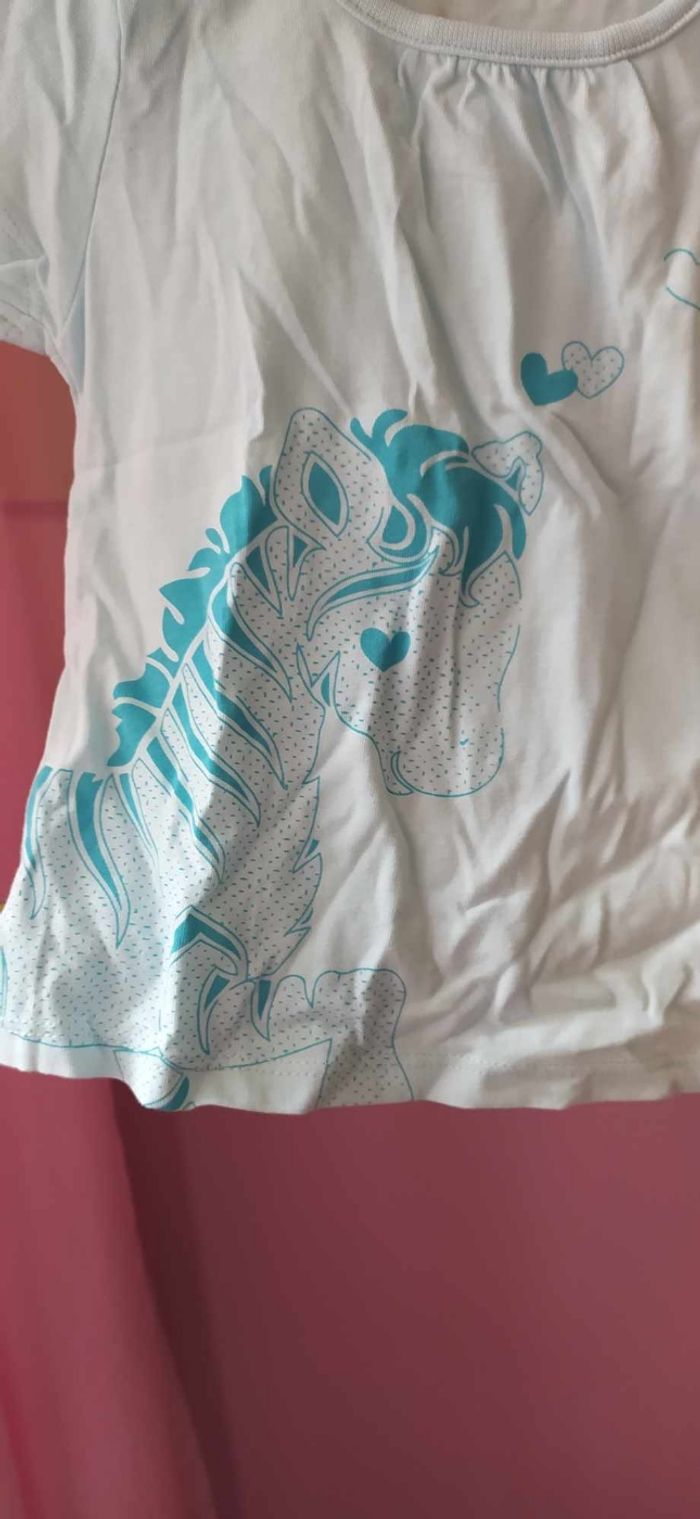 Lot de 4 hauts  ( tshirt, debardeur) fille18 mois - photo numéro 9