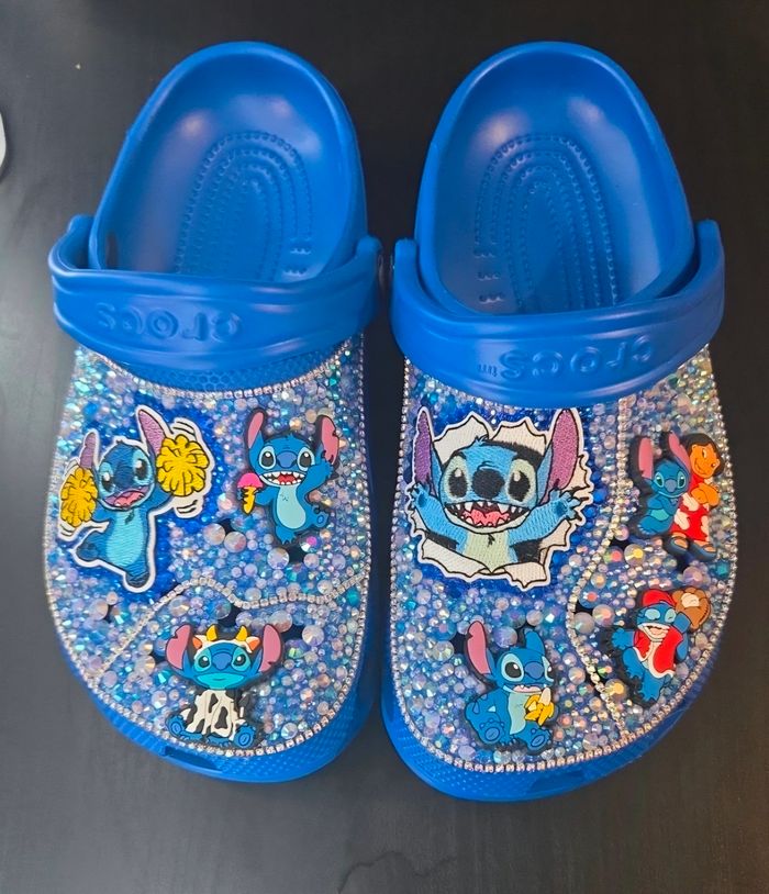 Crocs stitch