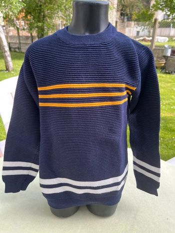 Pull bleu marine orchestra taille 8 ans