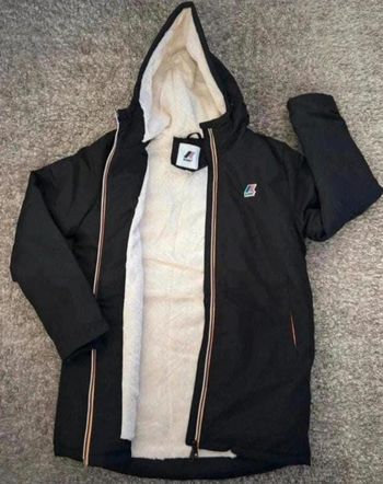 Super veste k-way neuve jamais portée Taille M parfaite pour l'hiver l'envoi rapide